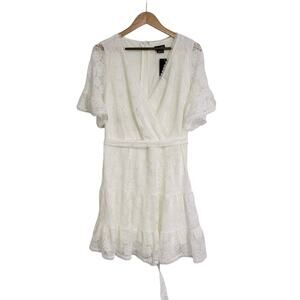 City Chic Garden Kisses Ivory Lace Short Sleeve Faux Wrap V-Neck Dress 16 NWT